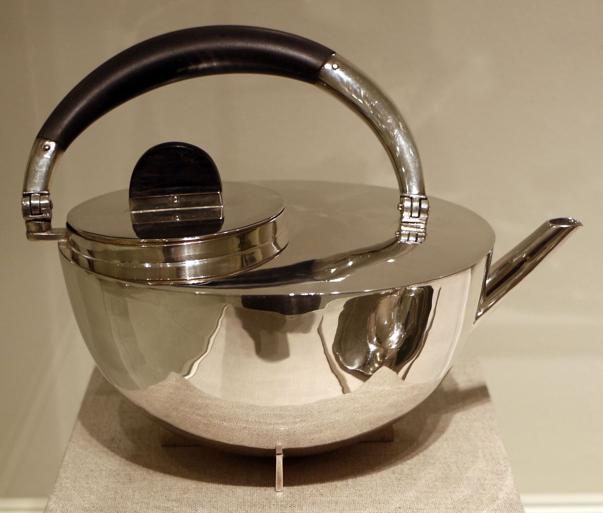 Marianne Brandt, tea service — silver and ebony, Bauhaus metal workshop, 1924